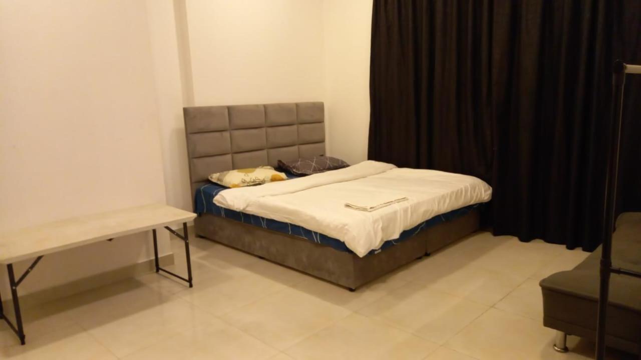Ferienwohnung Al Alkeem Heights Ra’s al-Chaima Exterior foto